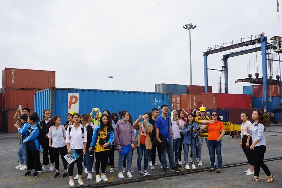 Chuyến đi thực nghiệm của học viên tại trung tâm Edins